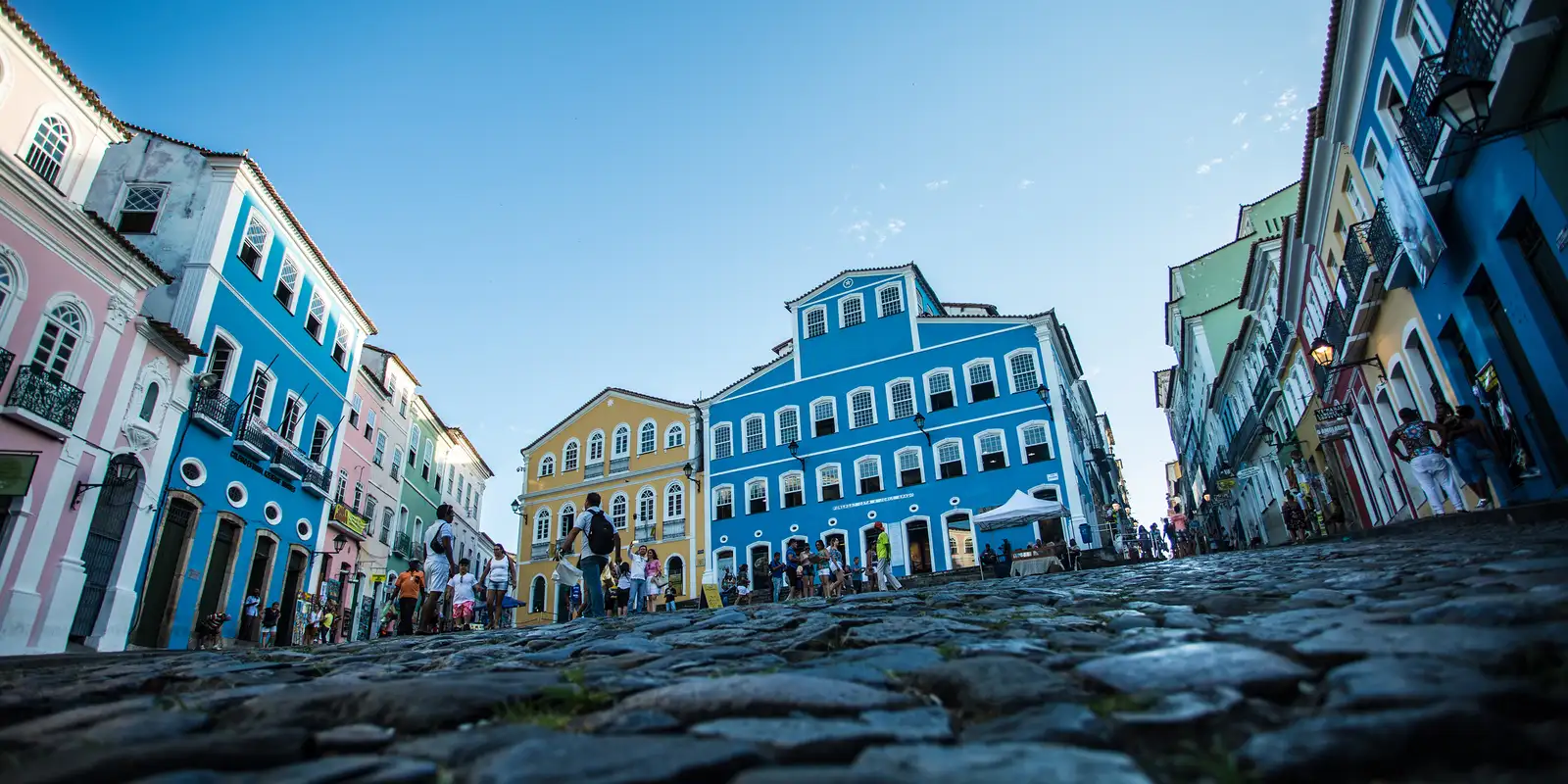 pelourinho,-em-salvador,-recebe-mais-uma-edicao-do-bembe-do-mercado